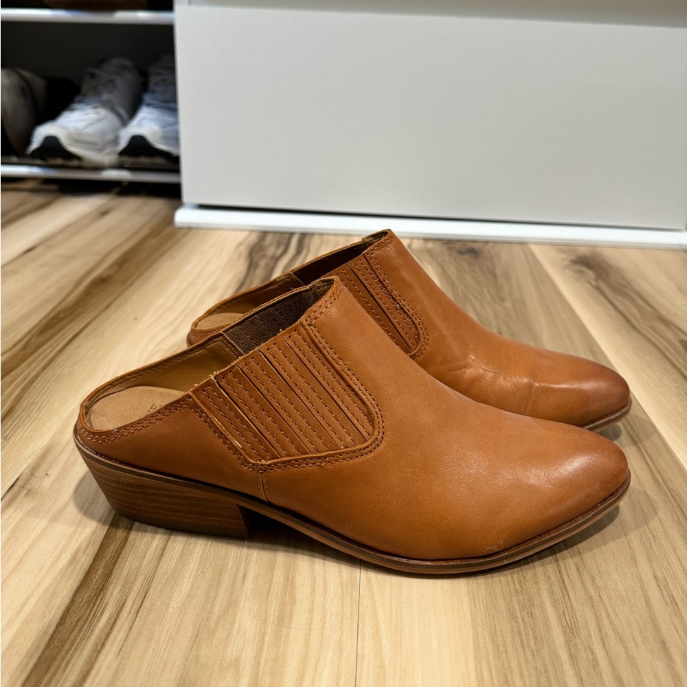 Frye & Co mules